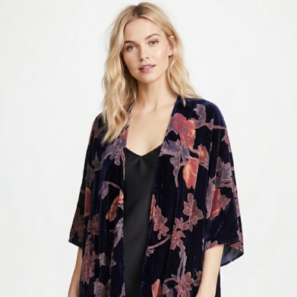 Entro navy blue floral boho kimono size medium/large